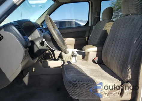 2001 Nissan Frontier Crew Cab Xe z USA, uszkodzony, nr VIN 1N6ED27T01C402166